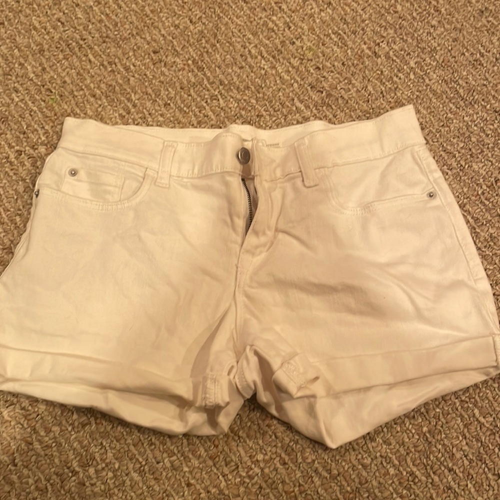 OLD NAVY WHITE JEAN SHORTS
